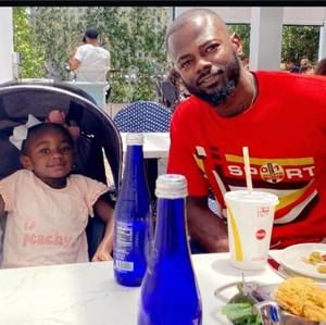 Meet your Posher, Charles